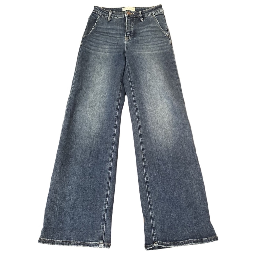Wide Leg Blue Jeans